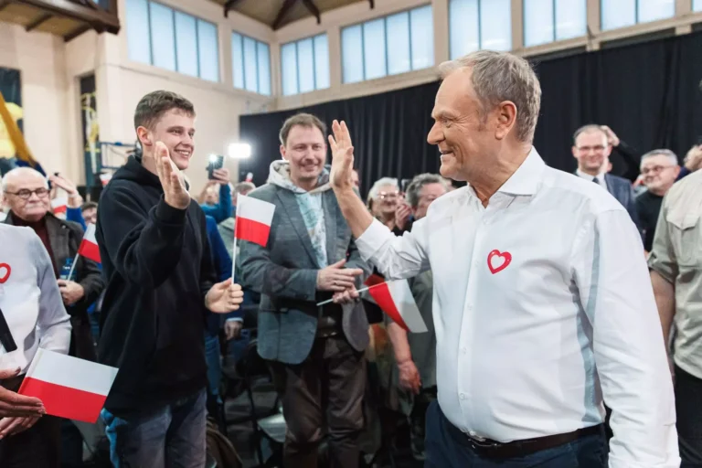 Premier Donald Tusk z wyborcami w Piotrkowie Trybunalskim